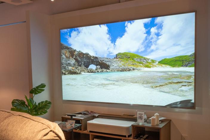 ホームシアターの現在のサムネイル