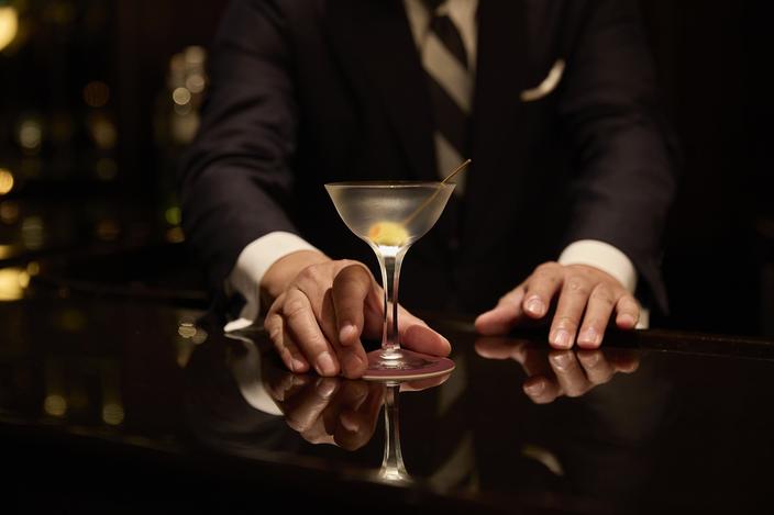 はじめての一杯に、伝説のマティーニをのサムネイル