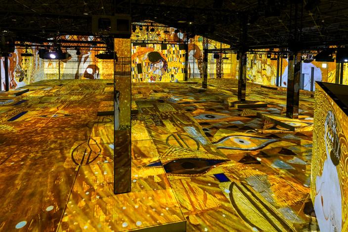 横浜でアートの世界に没入体験のサムネイル
