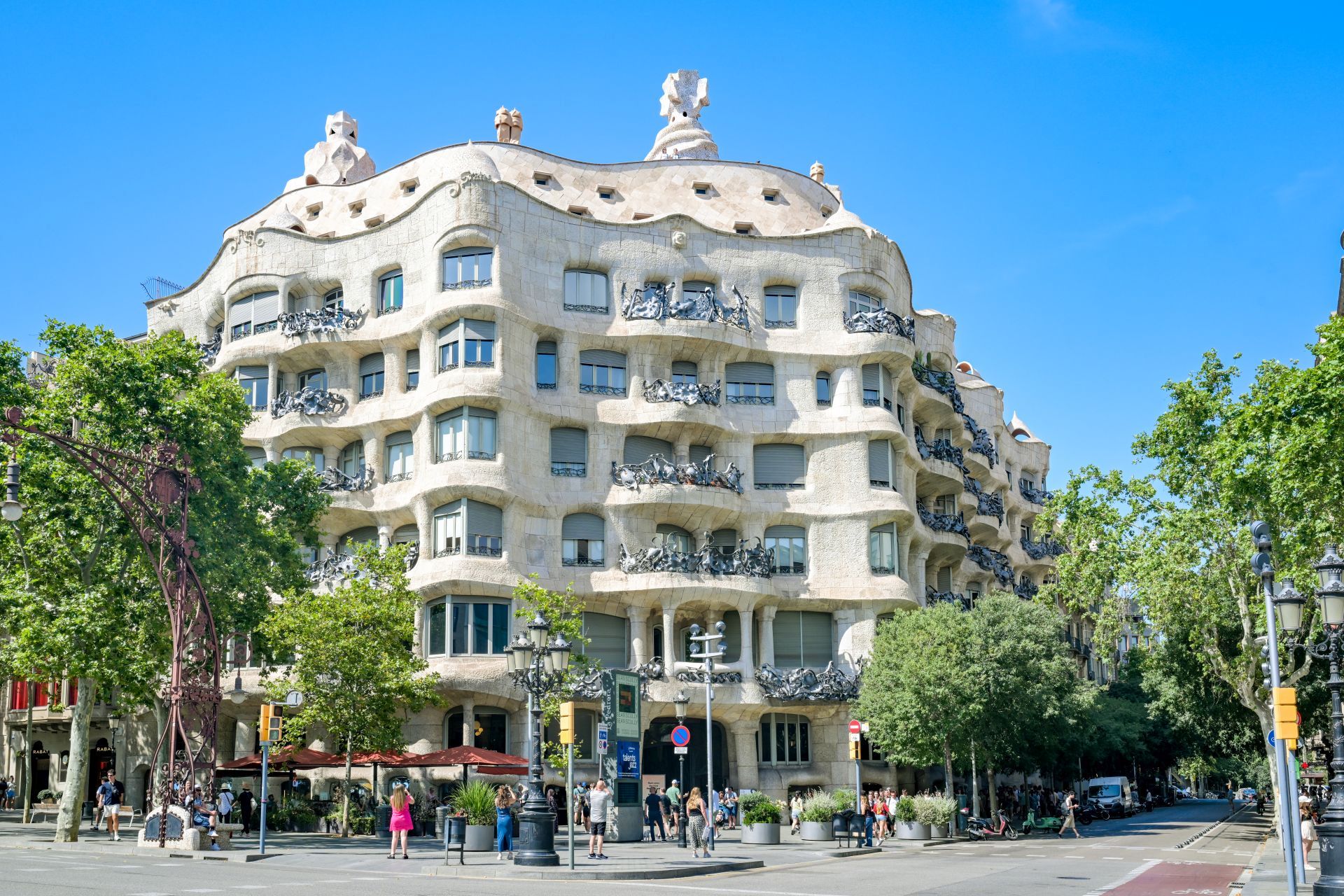 バルセロナ 芸術と美酒を味わう街歩きのイメージ4